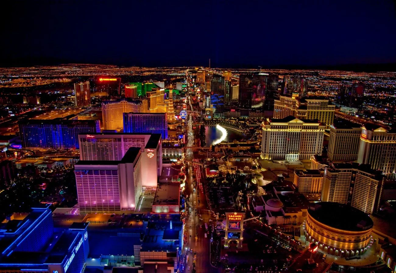 Caesars Sportsbook opens at Downtown Grand Hotel & Casino